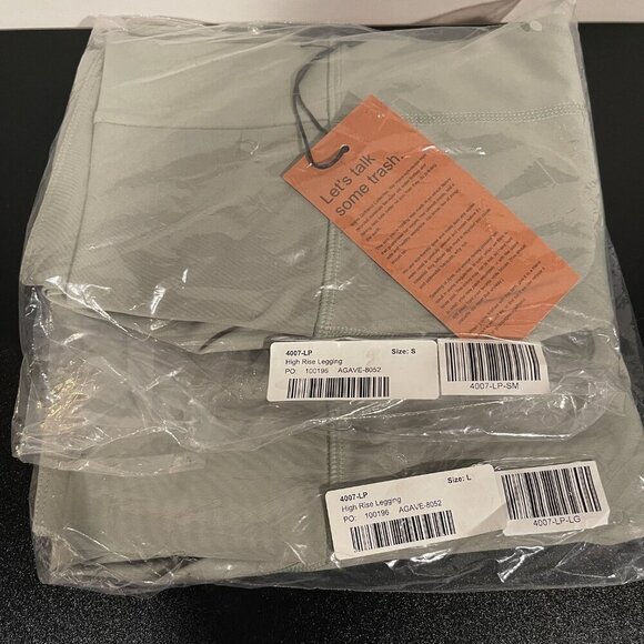 Girlfriend Collective 7/8 Compressive Legging in Agave - NWT - Picture 2 of 2